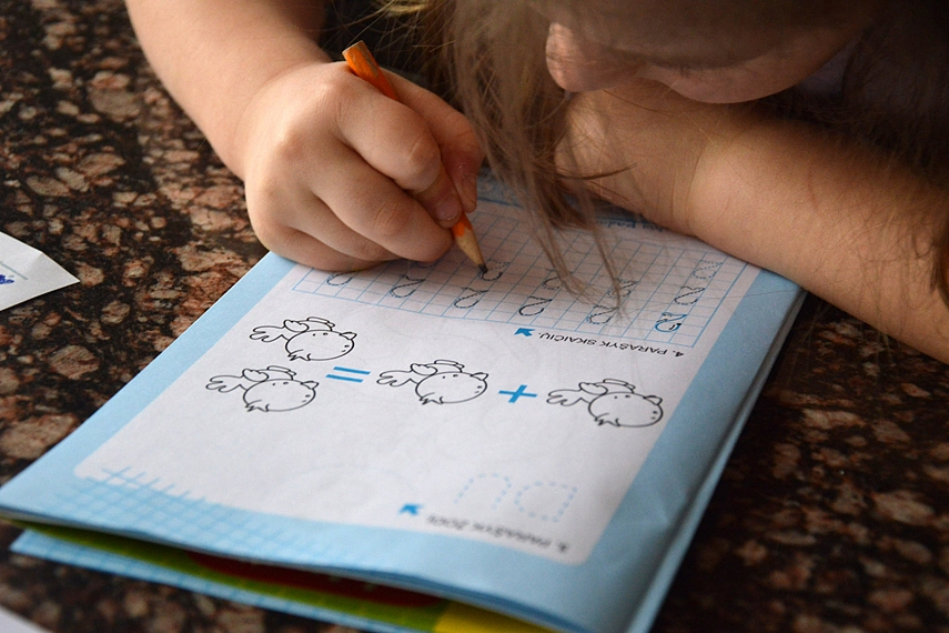 <p>Raitom skaitmenis</p>
