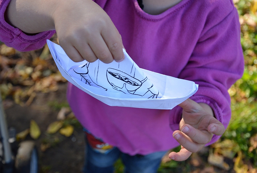 <p>Taip, tikrai laivelius turėjom</p>
