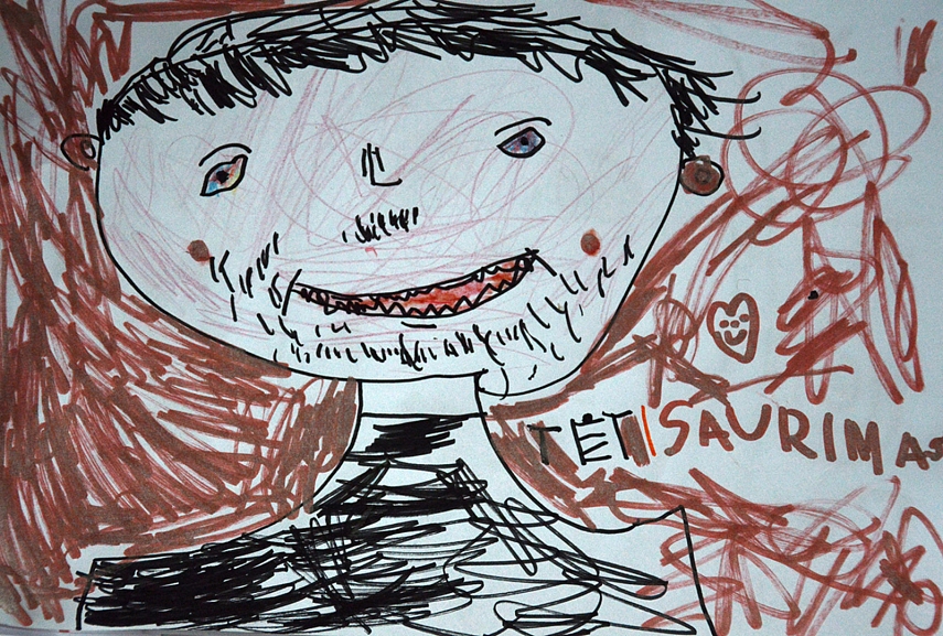 <p>Tėtis Aurimas. Autorė - Emilija. Piešė visiškai pati!</p>
