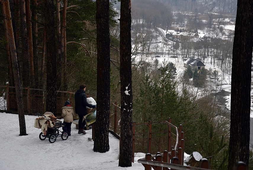 <p>Dėdė Mantas ir milžiniška gniūžtė. Emilijai - rojus.</p>
