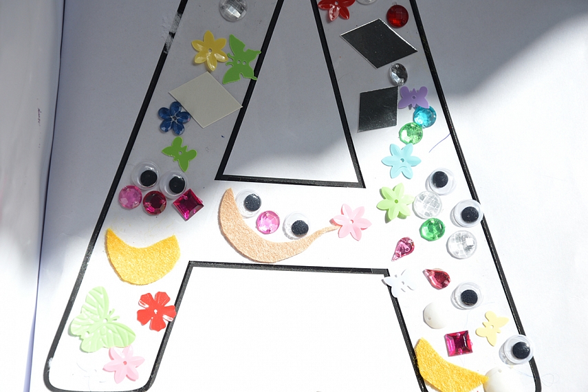 <p>A - tai akis... Daug akių</p>
