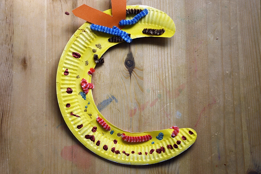 <p>Č - tai čigonas... Ta prasme, na rimtai</p>
