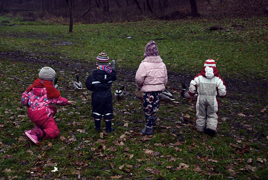 <p>Su draugais. Maitinam antis</p>
