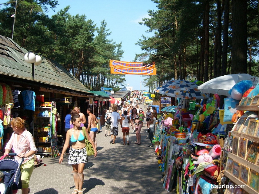 <p>Nuotrauką skolinausi iš interneto, nes tą vakarą rankos nebekilo fotografuoti...</p>
