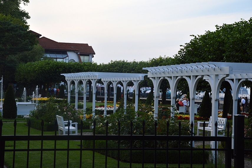 <p>Vieno viešbučio sodas...</p>
