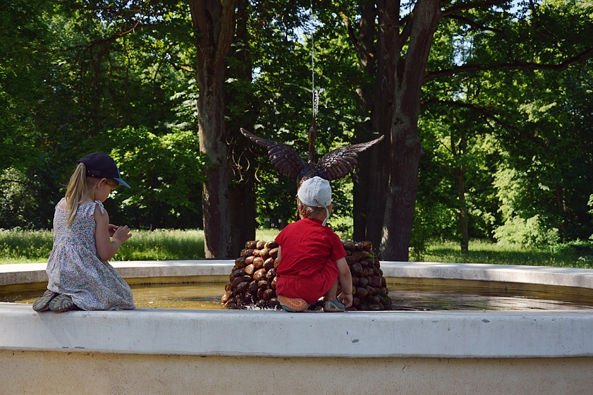 <p>Žagarės dvaro fontanas</p>
