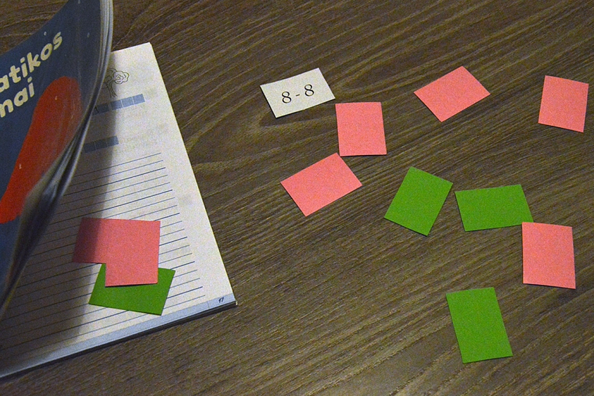 <p>Monstriukas valgo sudėtį ir atimtį.</p>
